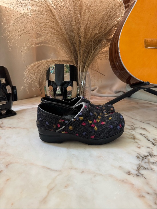 Dansko Shoes - Dansko Professional Floral Wool Felt Clogs Women’s EU 38 Black Comfort Shoes